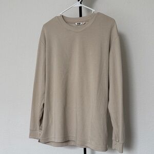 Uniqlo Men's Long Sleeve Shirt in Light Beige